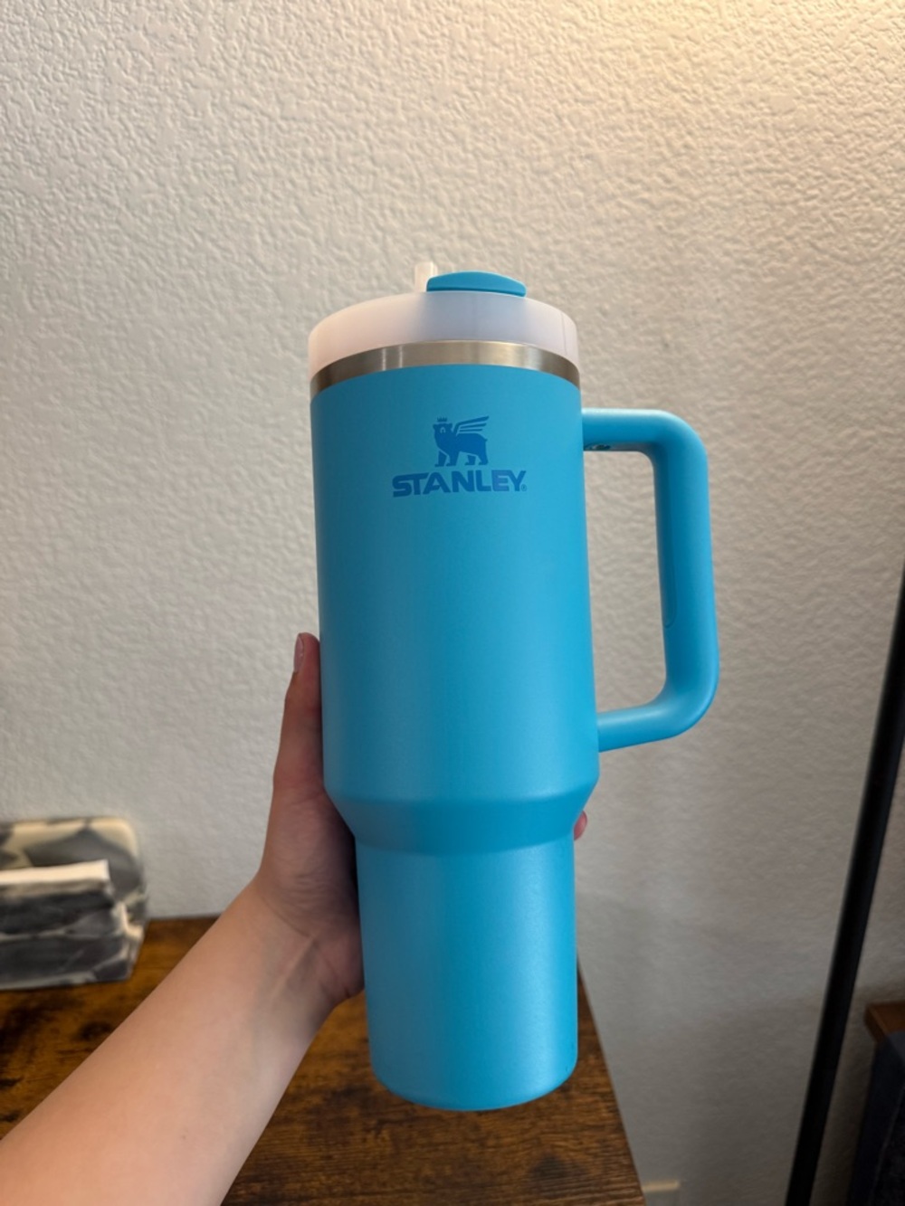 Stanley Bright Blue Insulated Travel Mug with Handle and Straw - Picture 5 of 5